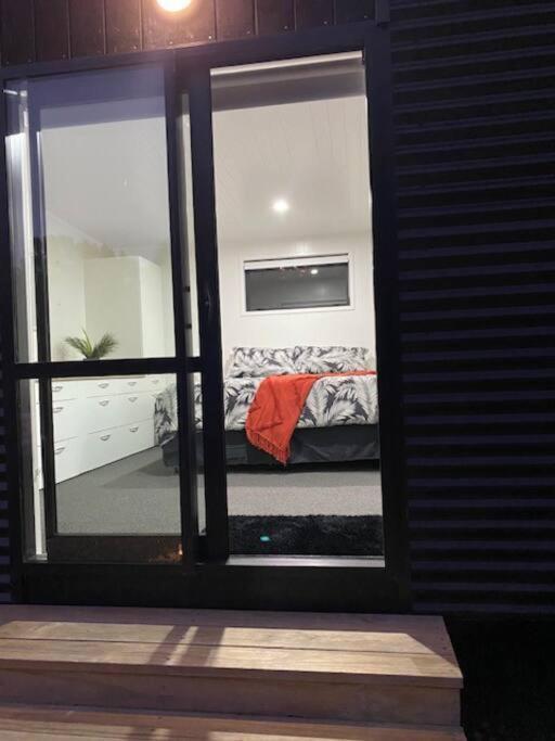 Bombay Hills Modern Retreat Apartamento Auckland Exterior foto